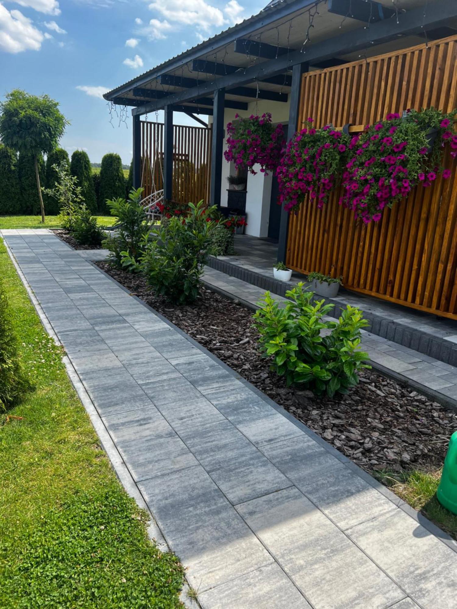 Caloroczne Zacisze Baltow Apartment Ostrowiec Swietokrzyski